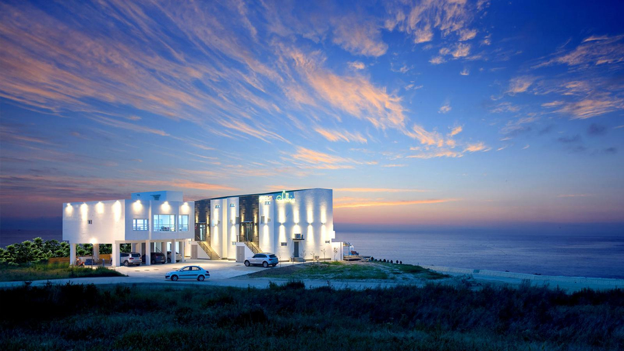 Exterior & Views 1, Pohang Selvia Pool Villa, Pohang