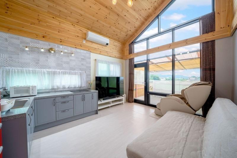 Others 3, Chuncheon Queen Stay, Chuncheon