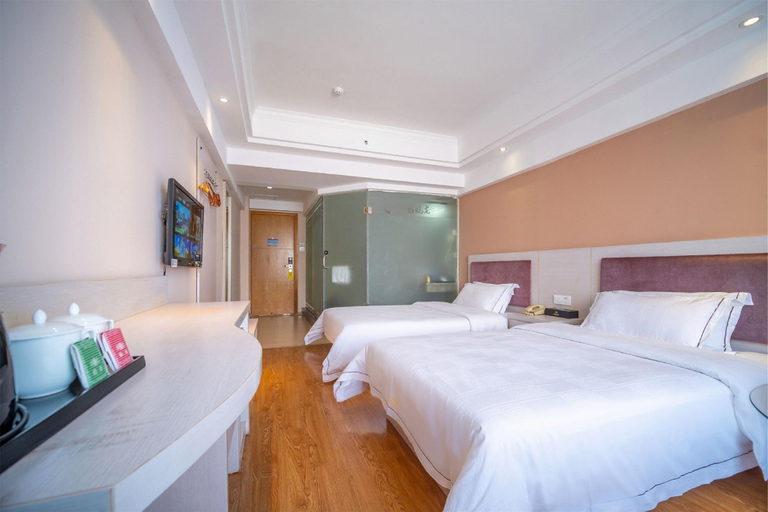 Bedroom 2, Baiyue Fashion Hotel, Nanning