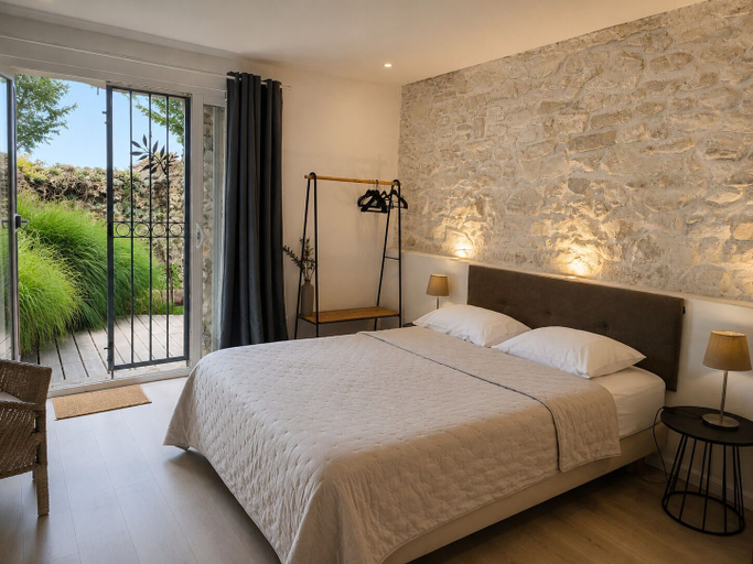 Bedroom 1, La Bastide des Mûriers, Gard