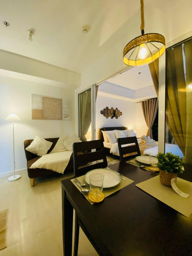3, Azure Paris Hilton Staycation, Parañaque