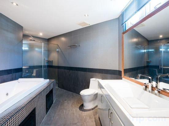 2, Modern 5BR Party Gathering Pool Villa - VVP31.10, Pattaya