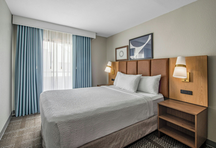 Bedroom 4, Staybridge Suites Oxnard River Ridge by IHG, Ventura