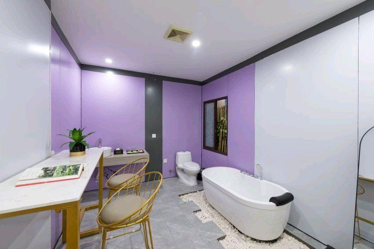 Bathroom 3, Huangding Hotel(xiaoximen store, Binjiang Road, Chongqing), Chongqing