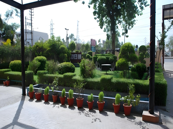 Others 3, Hotel Dove's Inn, Gurgaon