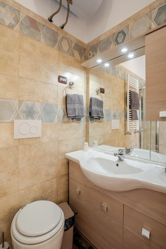 Bathroom 5, castelbarco house, Rome