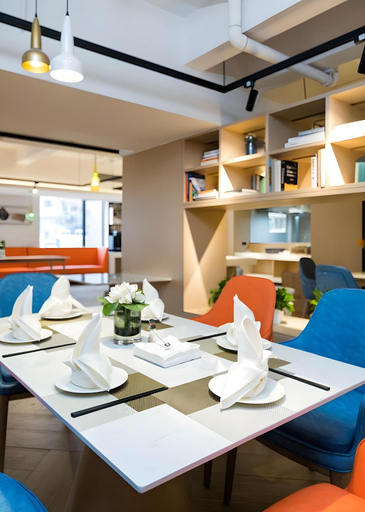 Food & Drinks 5, Ausotel Smart Guangzhou Zhujiang New Town, Guangzhou