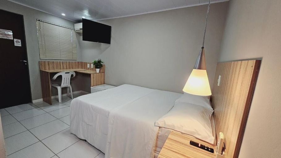 Bedroom 2, Presto Hotel, Blumenau