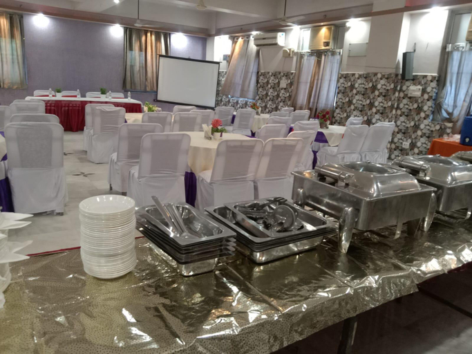 Food & Drinks, Hotel Ridhi N Sidhi Bettiah, Pashchim Champaran