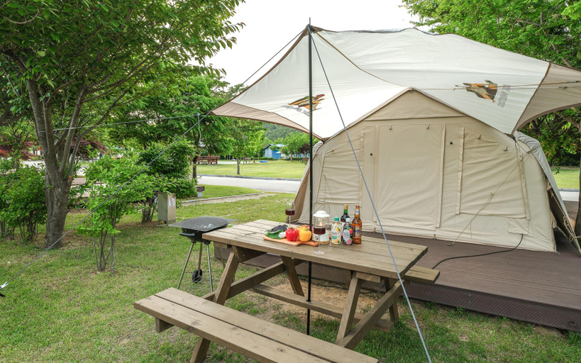 Others 3, Goseong Songjeong Village Tree Flower Auto Camping Site, Goseong