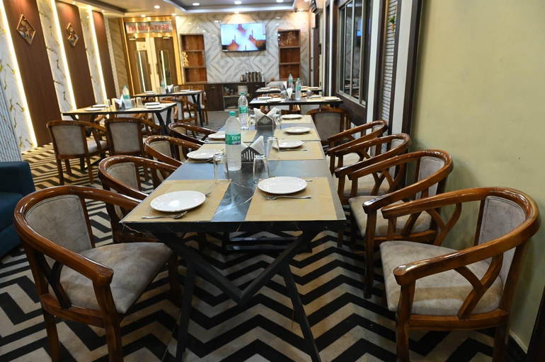 Food & Drinks 2, Hotel Meera Palace, Deoghar