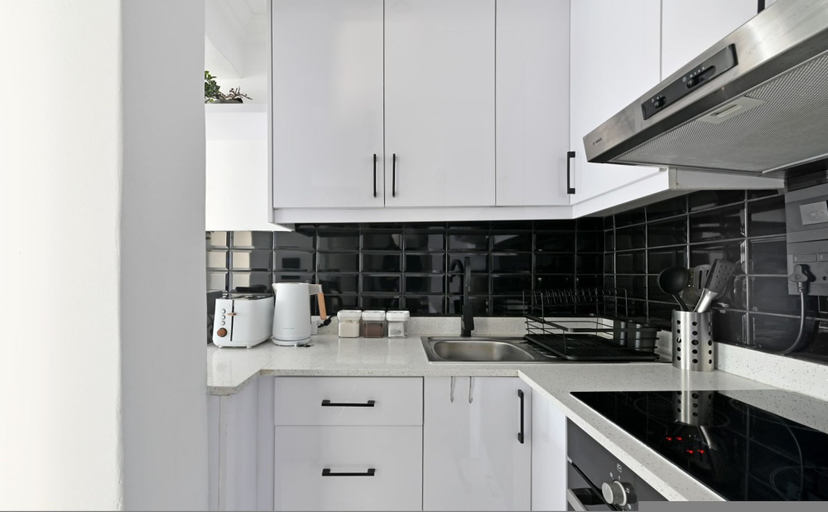 Room 3, Sea Point 2bed Home Spacious Central Secure, City of Cape Town