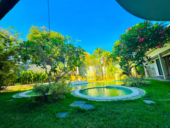 Others, Villa Dora, Badung