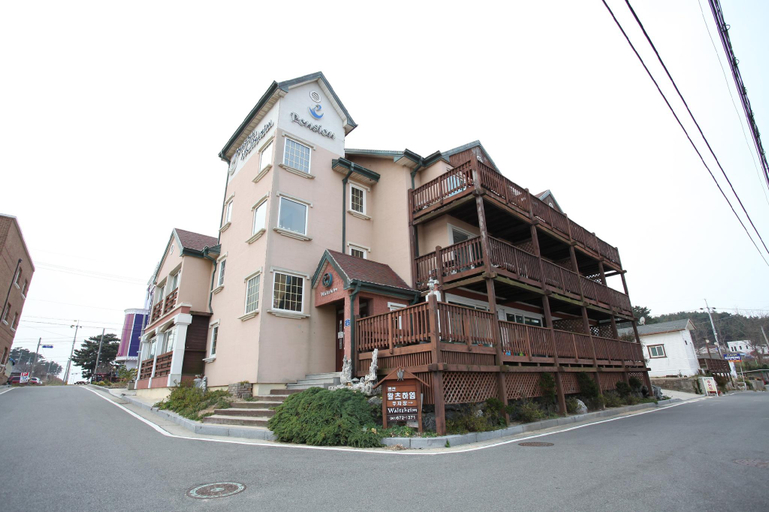 Exterior & Views 1, Taean Mallipowalzheim Pension, Taean