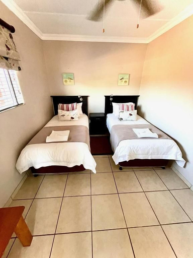 Bedroom 2, Perna Perna St Lucia, Umkhanyakude