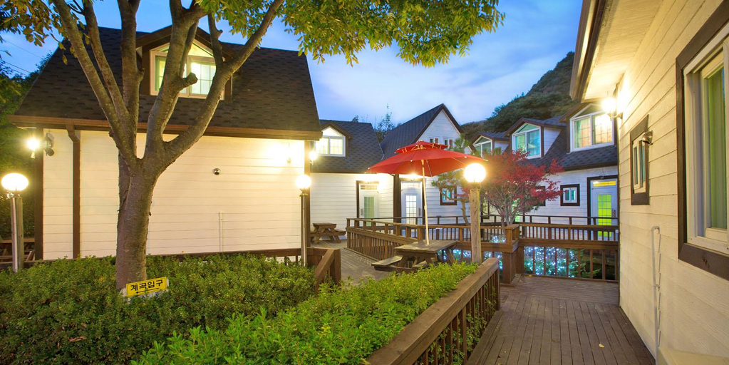 Exterior & Views 4, Yangsan Art in the Valley Pension, Miryang
