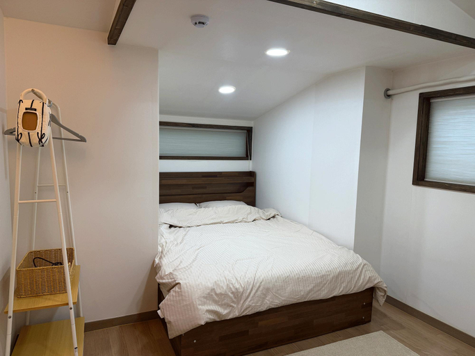 Bedroom 3, Jeju Angimnyeong Stay, Jeju