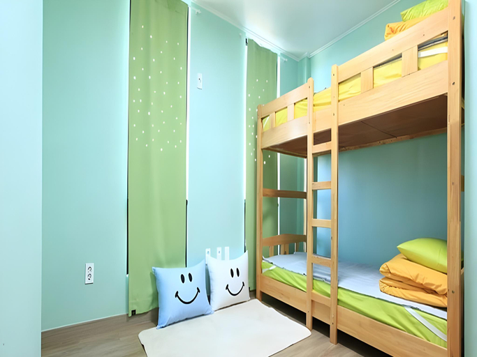 Bedroom 4, Jennys Home Guesthouse, Seogwipo