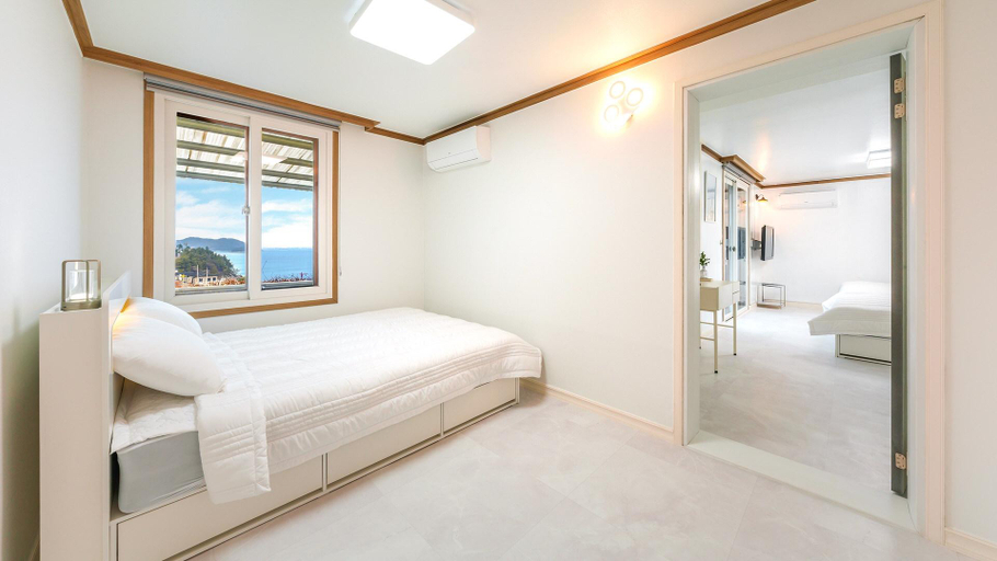 Bedroom, Flower village pension in Yeosu, Yeosu