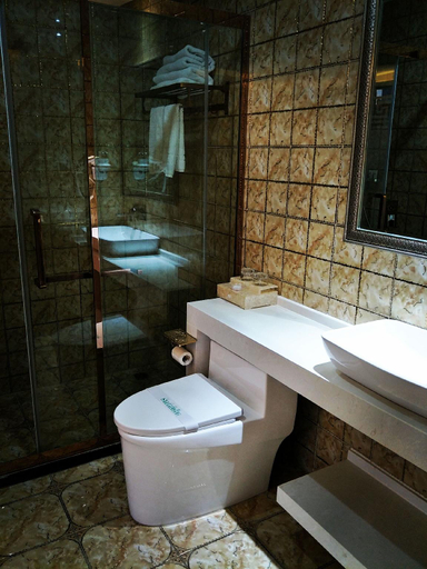 Bathroom 3, Wanheyuan Hotel, Xilin Gol