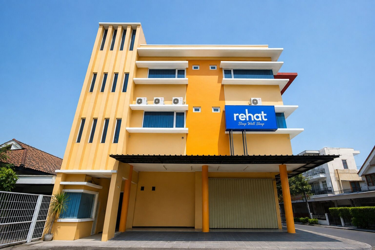 Exterior 4, Rehat at The Karins Guest House, Bandung
