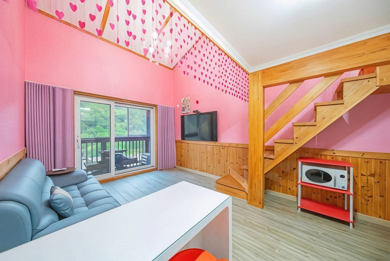 Bedroom 4, Gapyeong Violet Pension, Gapyeong