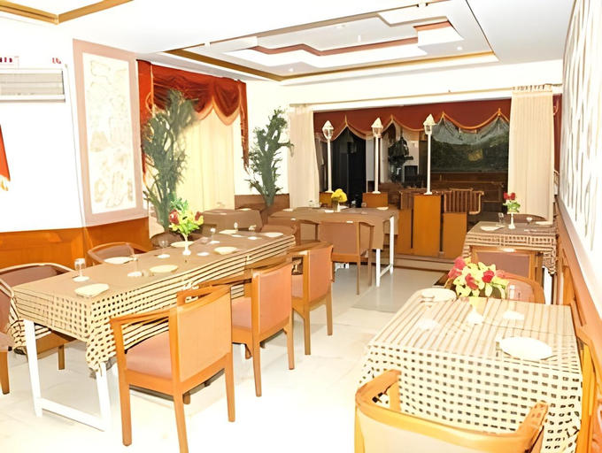 Food & Drinks 3, The Pearl Hotel, Dehradun