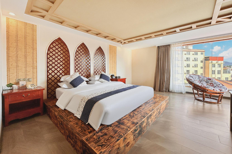 Bedroom 2, Xingdu Hotel, Dehong Dai and Jingpo