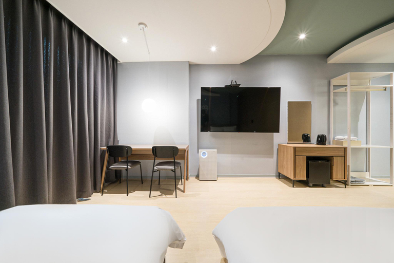 Bedroom 3, Yongin Singal Hotel Forest, Yongin