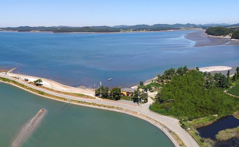 Others 4, Taean Sea Fragrance Pension, Taean