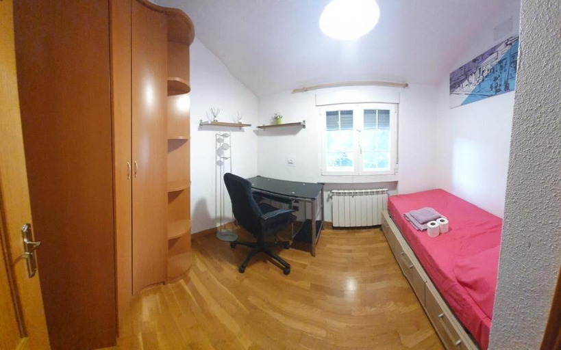 Bedroom 4, Casa Pinares, Madrid