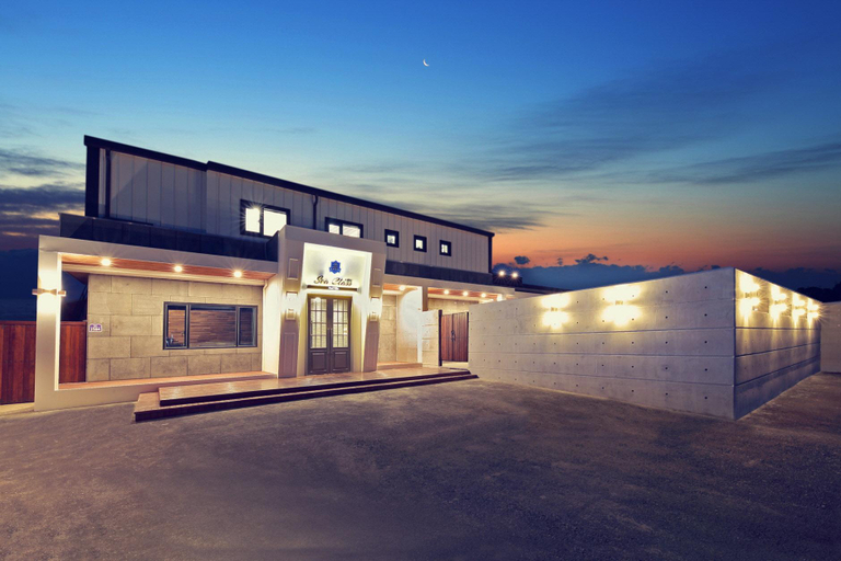 Exterior & Views 1, Pohang Sea Class Pool Villa Pension, Pohang