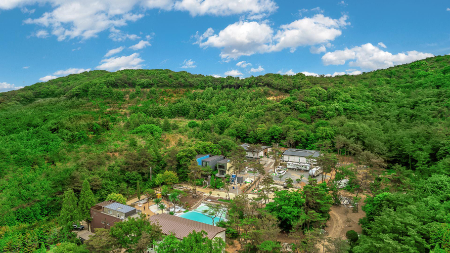 Others 3, Daebudo (Yeongheungdo) Grove Resort, Ongjin
