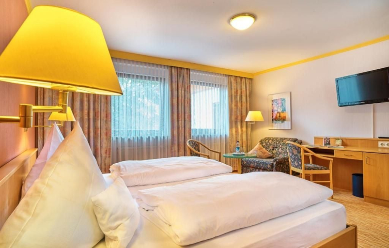 Bedroom 4, Hotel Das Bayerwald, Cham