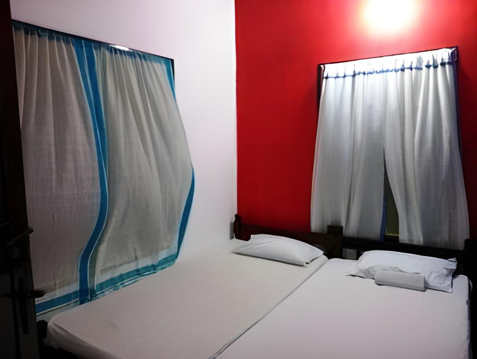 Bedroom 3, Nichoos Inn, Ernakulam