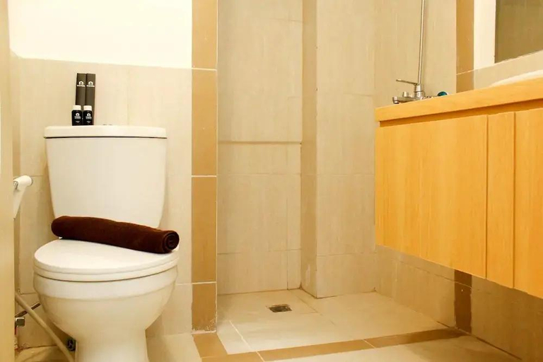 Bathroom, Golden Osaka 2BR Apartment at Meikarta Apartment, Cikarang