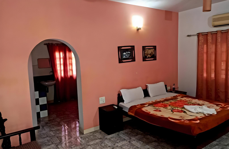 Bedroom, The White Feather Hotel, North Goa