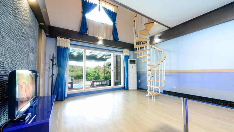Others 4, Sokcho White House Swimming Pool Pension, Sokcho