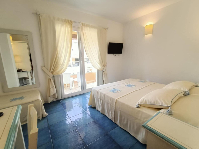Bedroom 5, Janas Hotel, Cagliari
