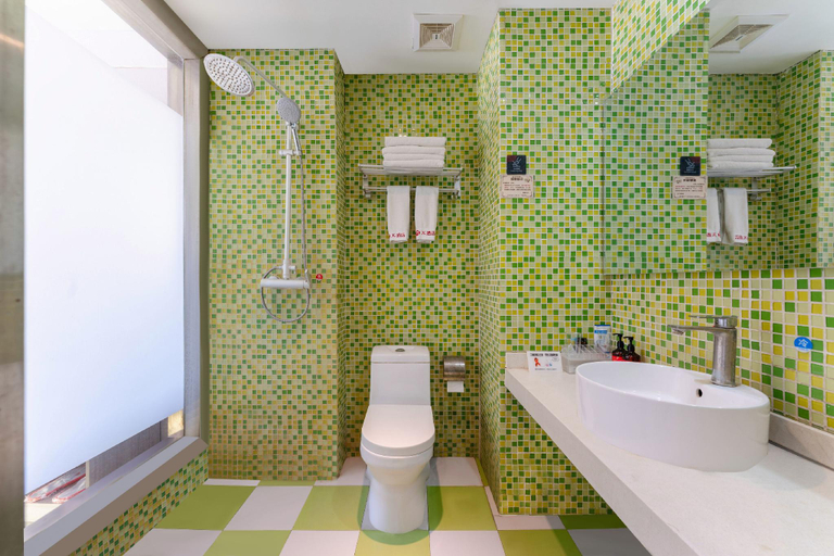 Bathroom 5, π Hotel (Weinan Pucheng County Center Store), Weinan