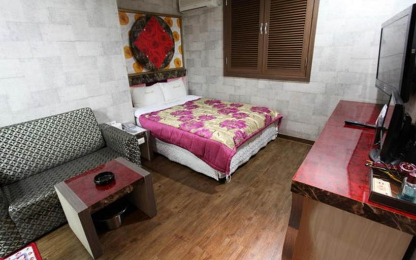 Bedroom 4, Danyang Ehwa Park Motel, Danyang