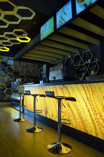 Others 3, Hotel Platinum, Lahore