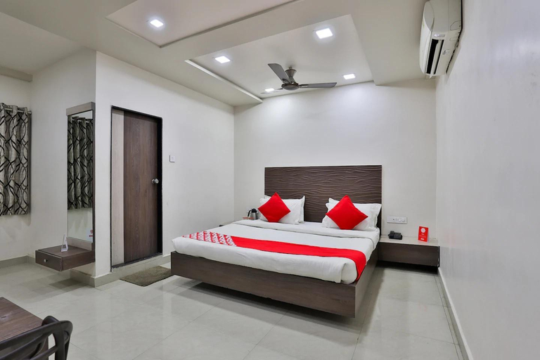Bedroom 4, Hotel Daksh-Talala , Gir Somnath
