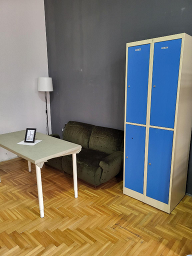 Others 5, Casa Nora, Budapesti