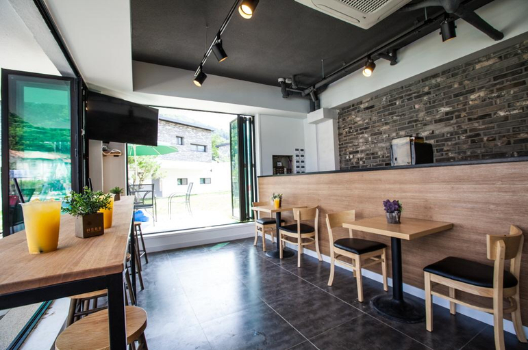 Food & Drinks, Muju The Season Pension, Muju
