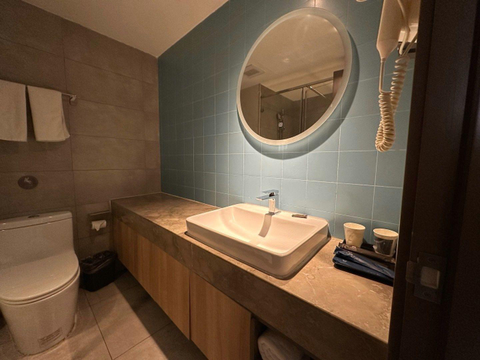 Bathroom 3, Homeinn · neo (Kaifeng Lankao Railway Station), Kaifeng