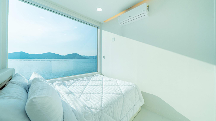 Bedroom 2, Geoje Island In the Sunset Poolvilla, Geoje