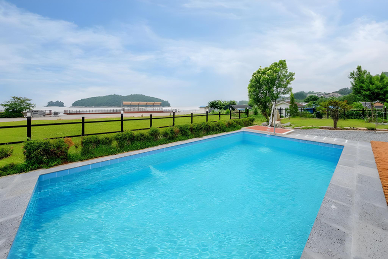 Sport & Beauty 4, Yeosu Coffee Naru Cafe Pension, Yeosu