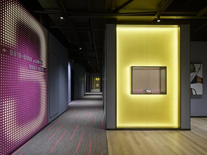 Public Area, Moxy Ningbo Old Bund, Ningbo