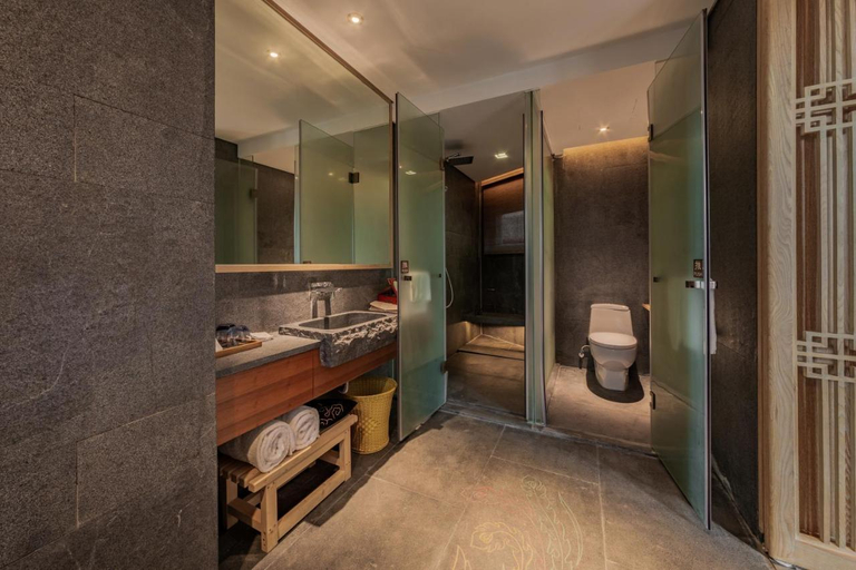 Bathroom 3, Shenzhen Gankeng Ancient Town Phoenix Hakka Hotel, Shenzhen